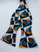 Load image into Gallery viewer, Retro Helmet