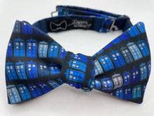 Load image into Gallery viewer, Tiny Police Boxes